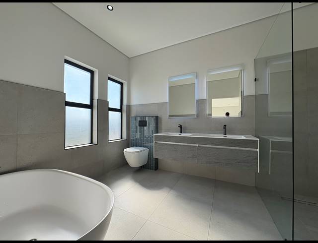 4 BEDROOM HOUSE FOR SALE IN SANDOWN